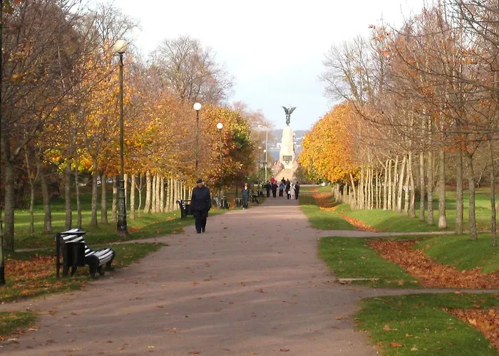 Apartamento Spacious & Modern 1 Bedroom Near Lauluvaeljak- *