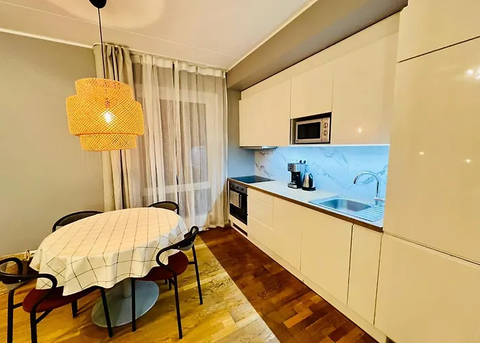 Spacious & Modern 1 Bedroom Near Lauluvaeljak- 아파트 탈린