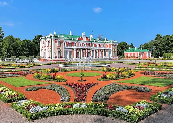 Spacious & Modern 1 Bedroom Near Lauluvaeljak- 아파트